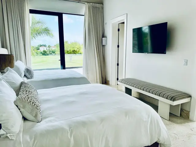 El Valle 18 — 3 of 29