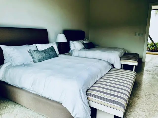 El Valle 18 — 13 of 29