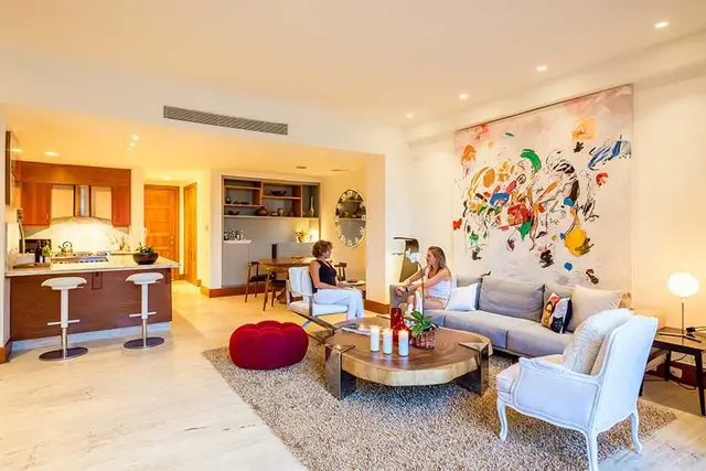 Los Altos Condo — 1 de 37