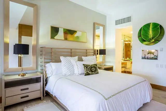 Los Altos Condo — 9 de 37