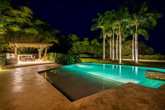 Los Altos Condo — 24 de 37