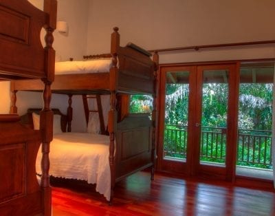 Vista Chavon 16