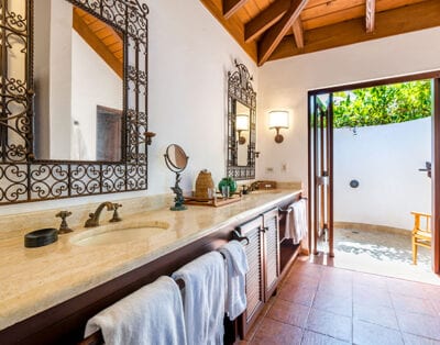 Costa Mar 4